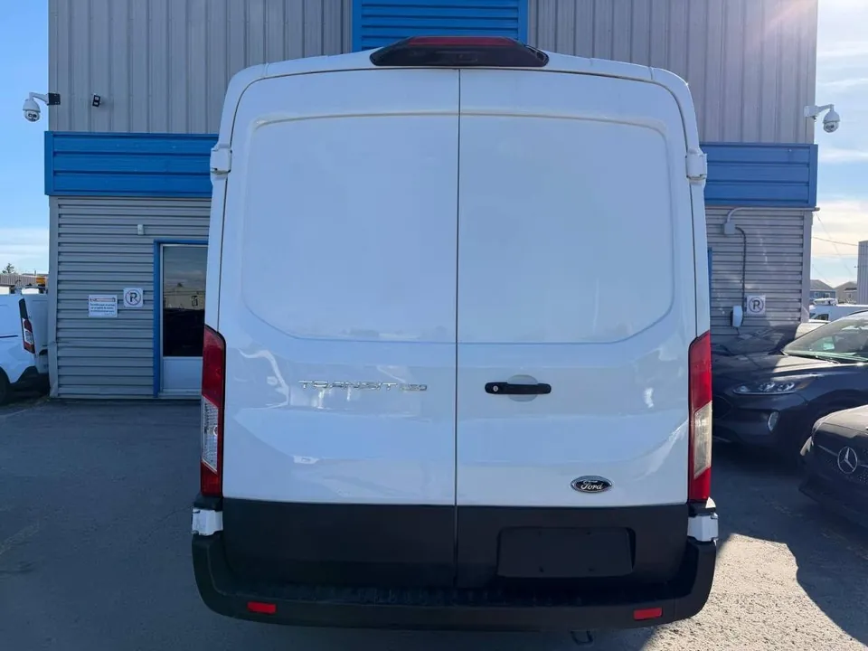Ford Transit 2023 photo 5