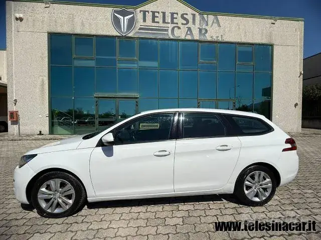 Peugeot 308 2015 photo 5