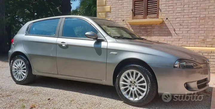 Alfa Romeo 147
