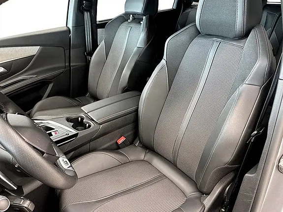 Peugeot 5008 2024 photo 4