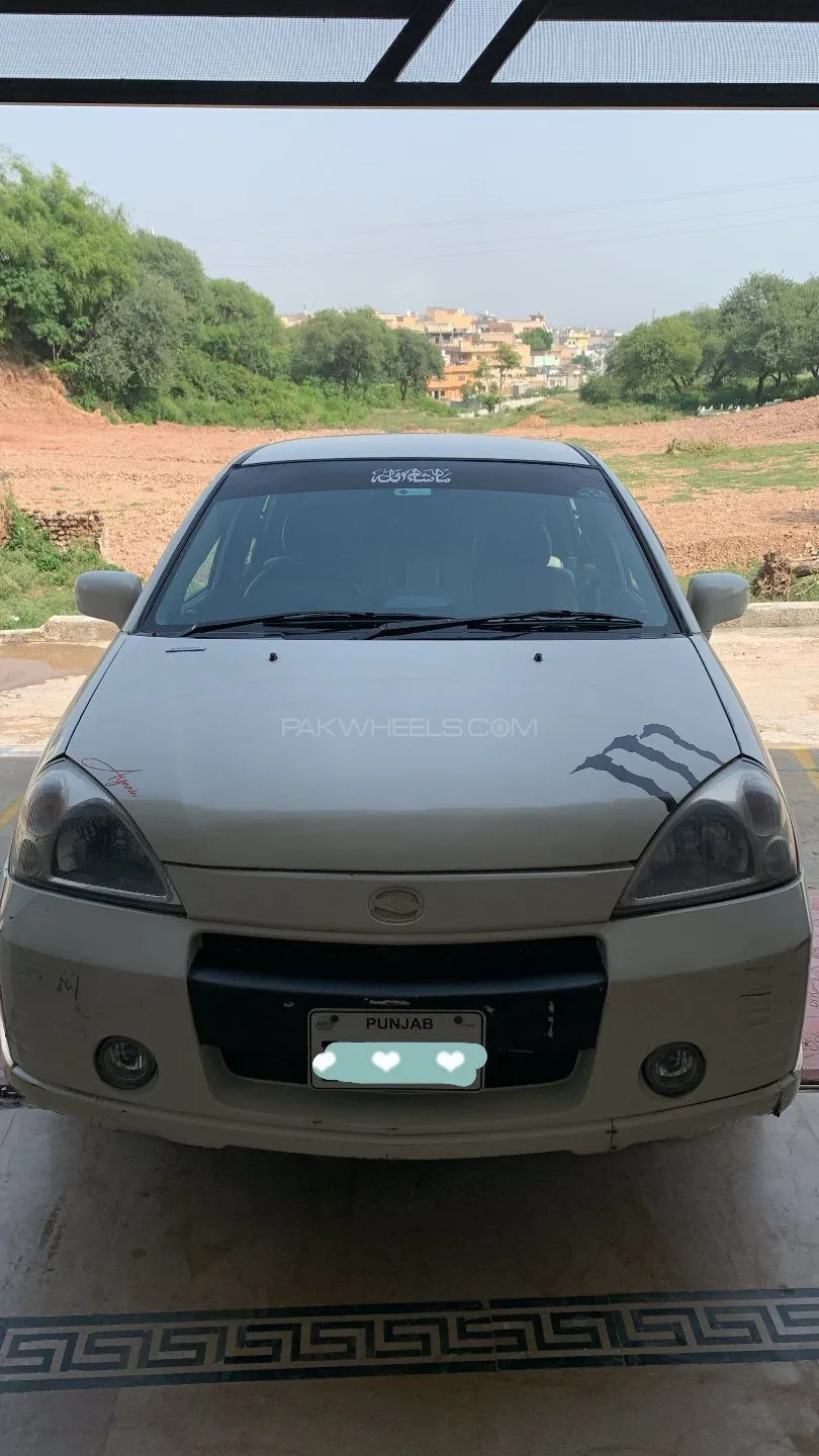 Suzuki Liana