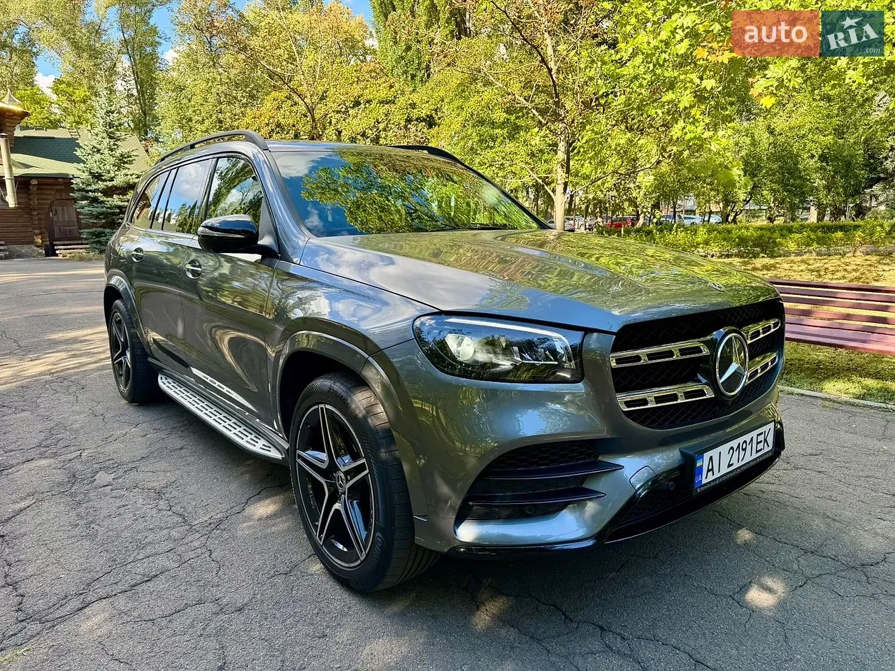 Mercedes-Benz Gls-Class 2021 photo 2