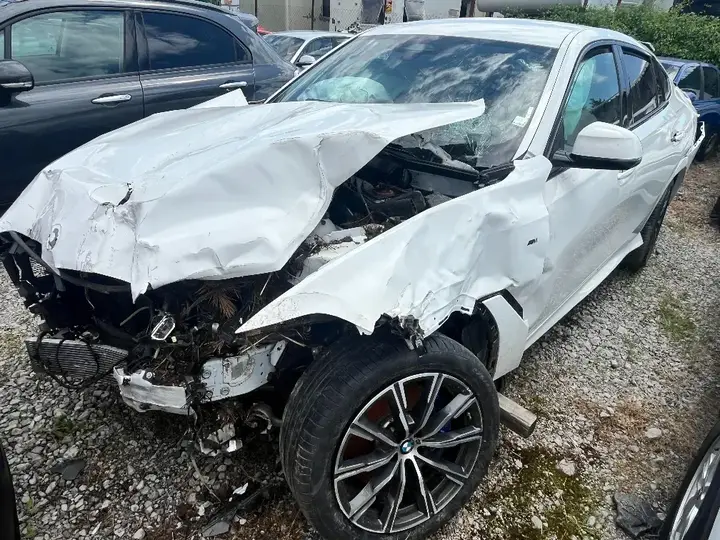 BMW X6 2025 photo 2