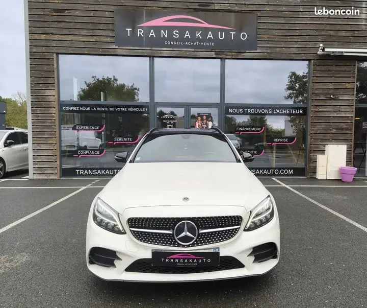 Mercedes-Benz C-Class 2019 photo 2