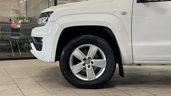 Volkswagen Amarok 2019 photo 2