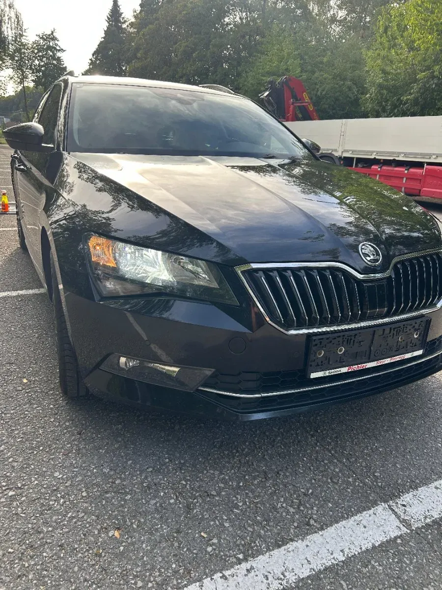 Skoda Superb 2018 photo 3