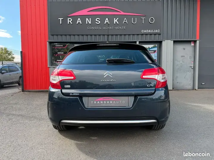 Citroen C4 2010 photo 4