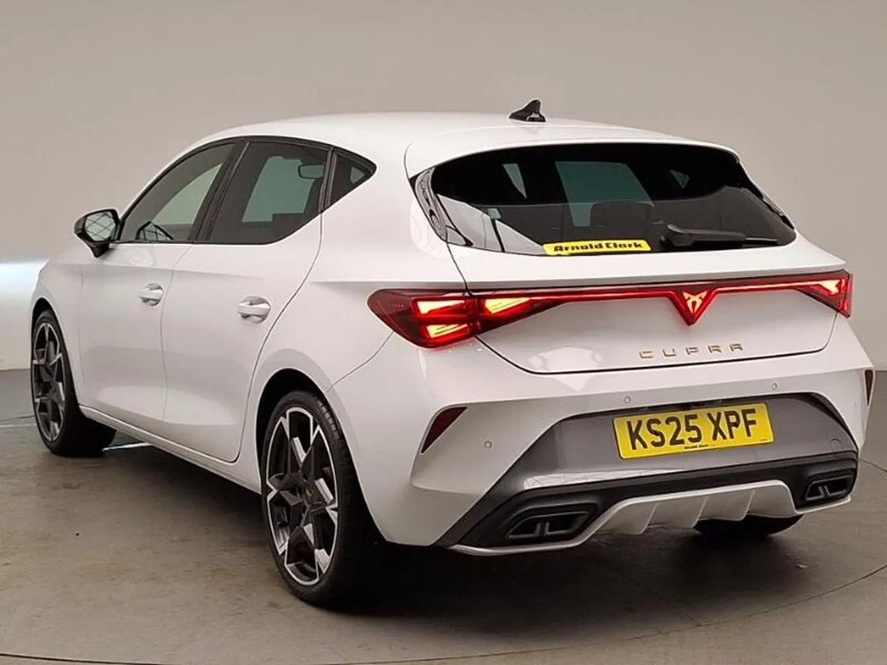 Cupra Leon 2025 photo 2