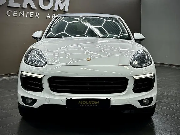 Porsche Cayenne 2017 photo 2