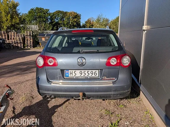 Volkswagen Passat 2009 photo 5