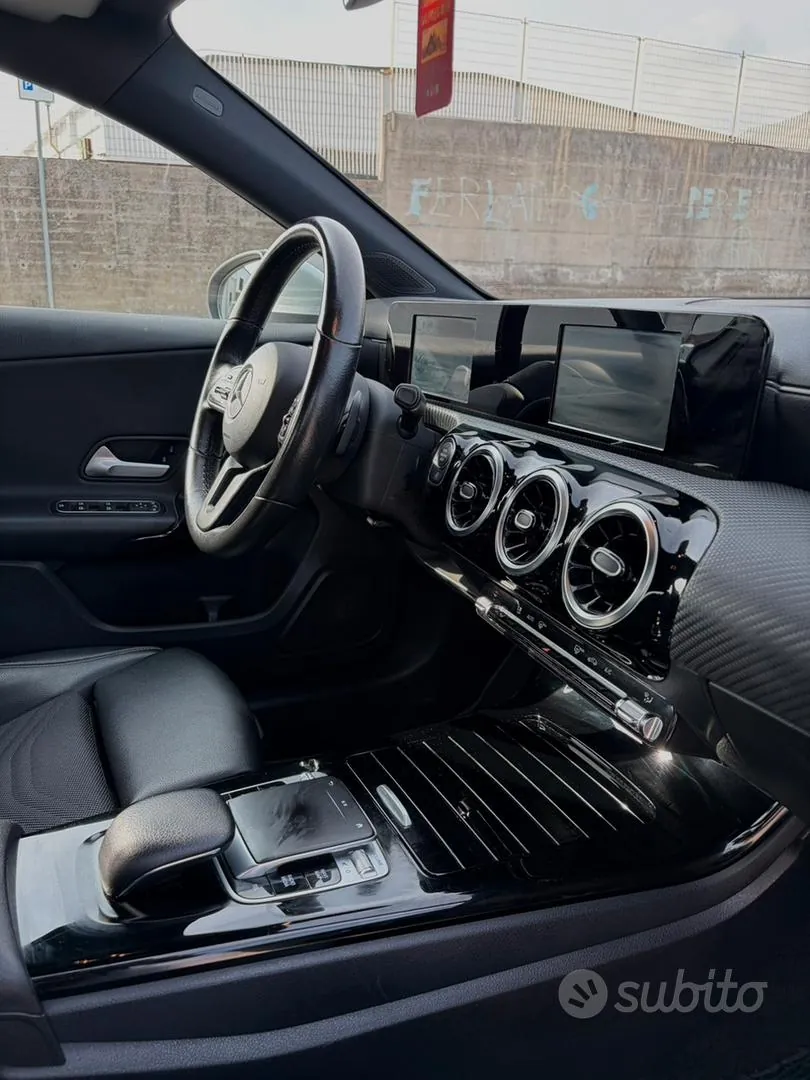 Mercedes-Benz A 180 2019 photo 4