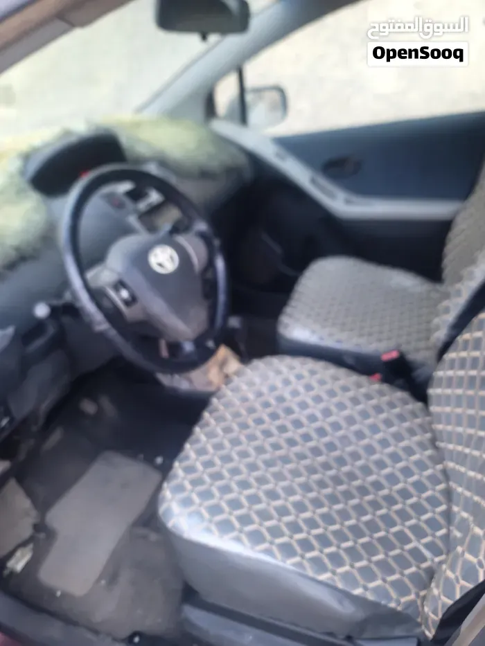 Toyota Yaris 2009 photo 3