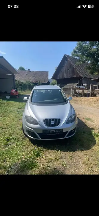 Seat Altea 2011 photo 2