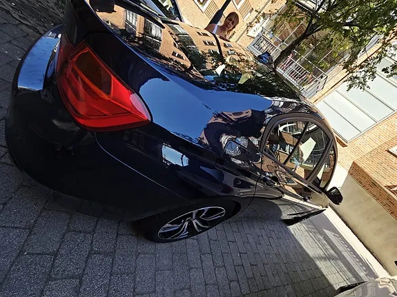 BMW 320D 2012 photo 2