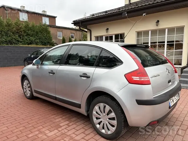 Citroen C4 2005 photo 5