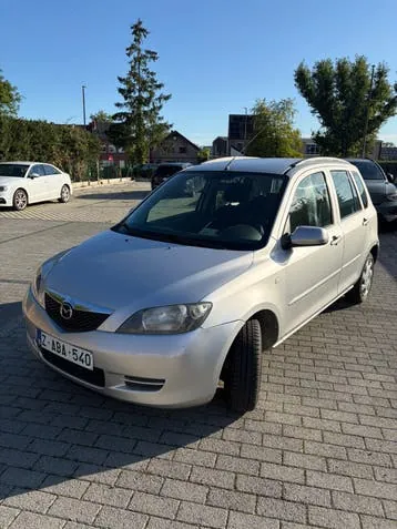 Mazda 2
