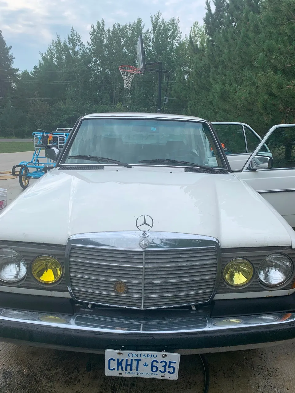 Mercedes-Benz 300 D