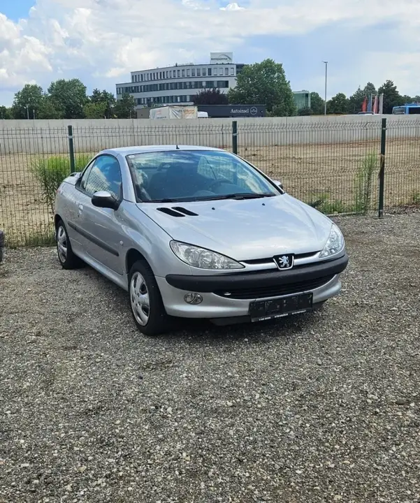 Peugeot 206 2002 photo 2