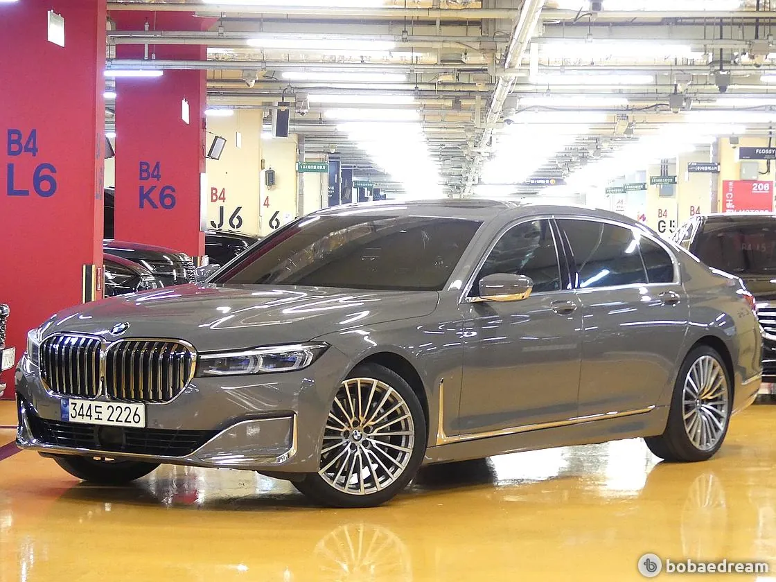 BMW 740Li 2021 photo 2