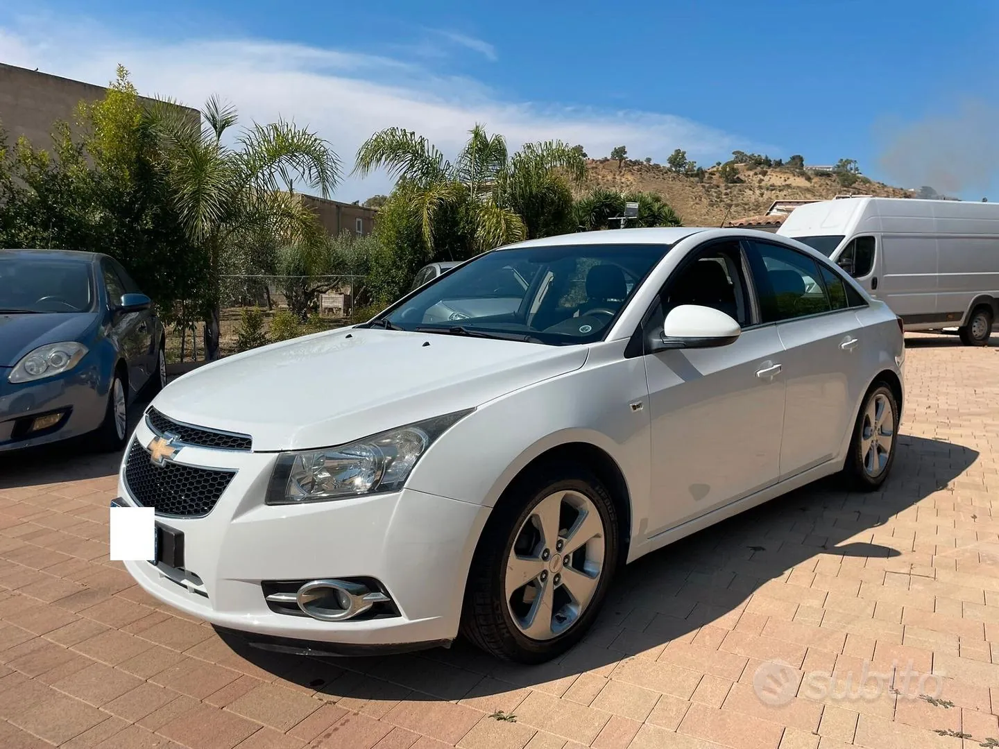 Chevrolet Cruze 2011 photo 2