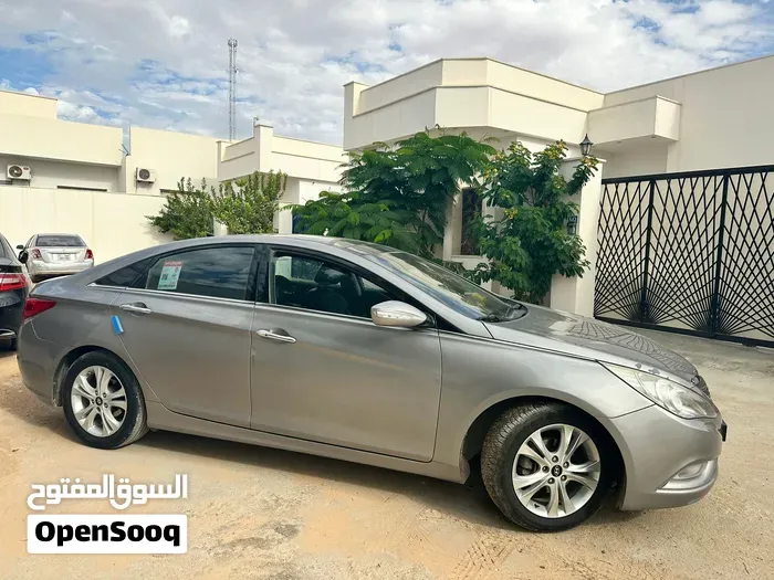 Hyundai Sonata 2012 photo 4