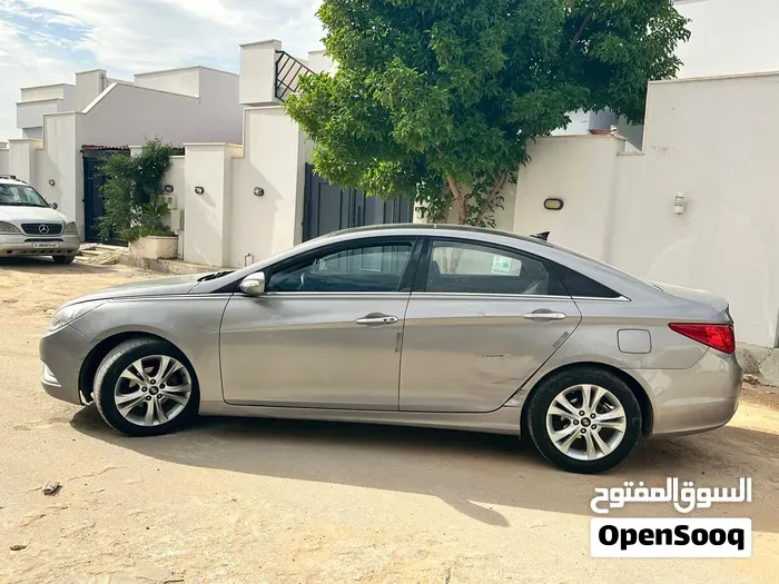 Hyundai Sonata 2012 photo 3