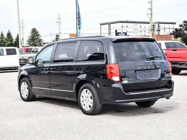Dodge Grand Caravan 2017 photo 3