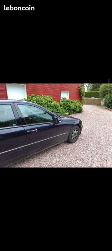 Mercedes-Benz C-Class 2004 photo 3