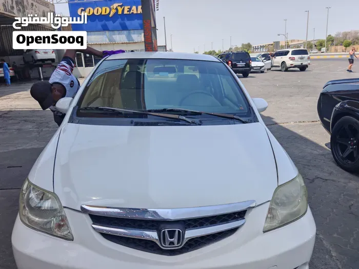 Honda City 2010 photo 5