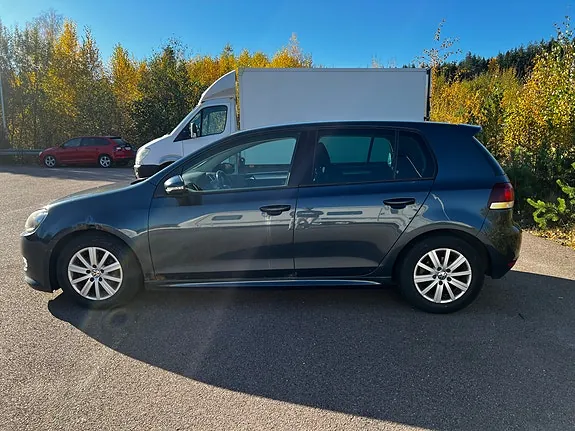 Volkswagen Golf 2011 photo 5