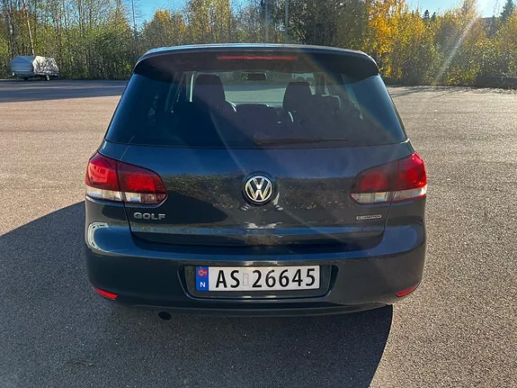 Volkswagen Golf 2011 photo 3