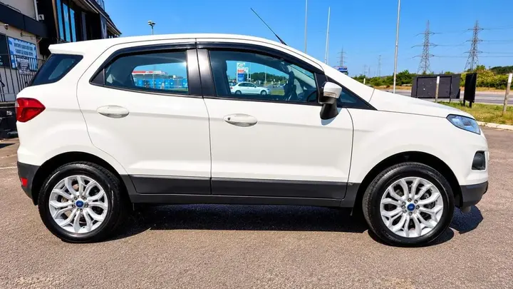 Ford Ecosport 2016 photo 4