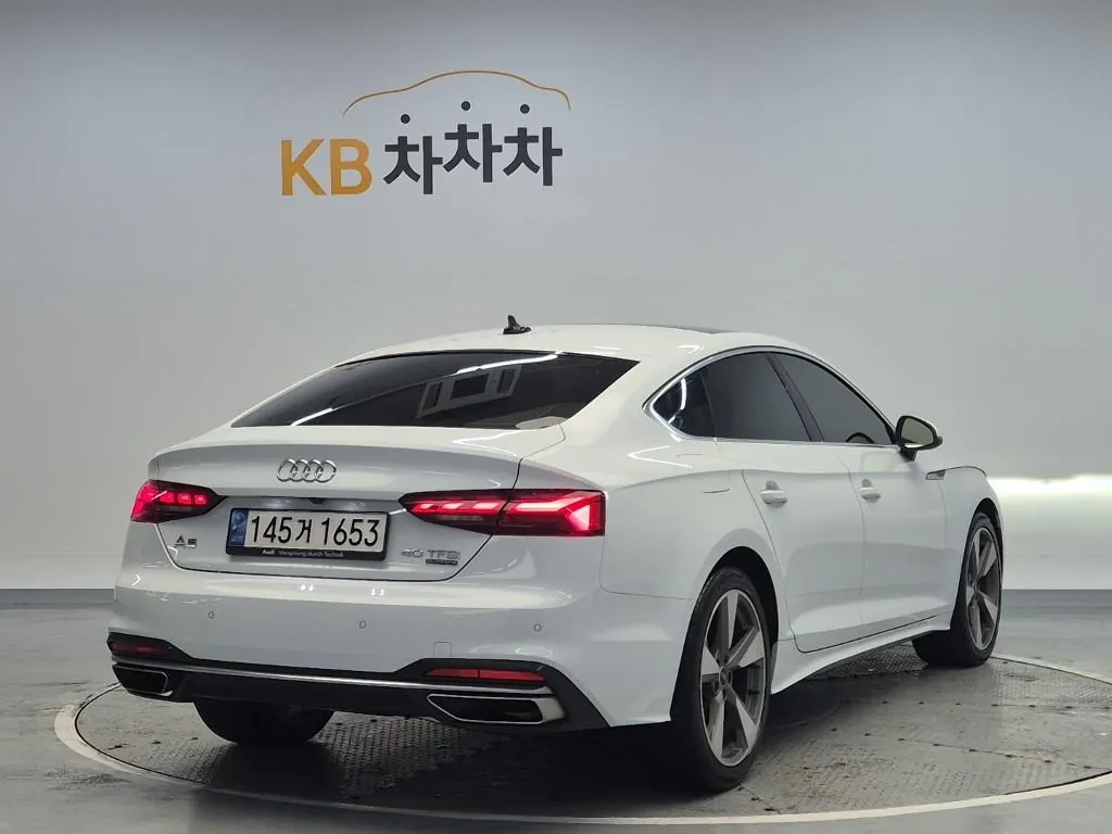 Audi A5 2021 photo 3