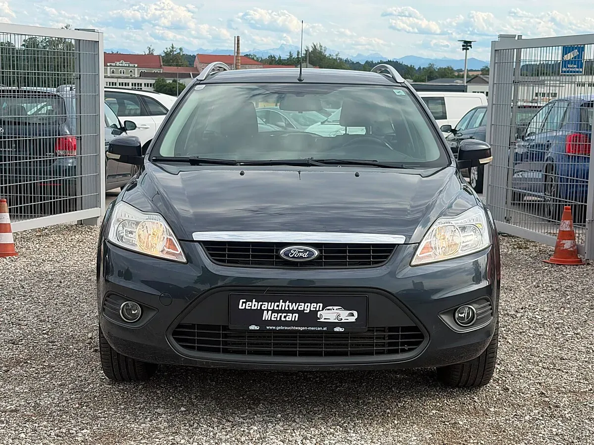Ford Focus 2011 photo 2