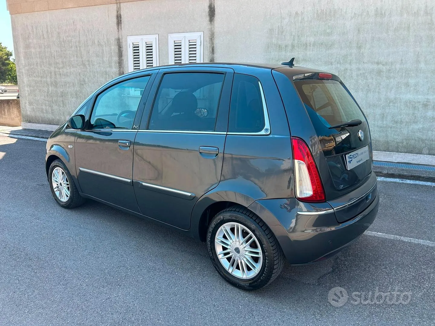 Lancia Musa 2010 photo 5