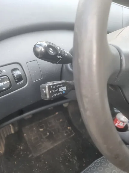 Toyota Yaris 2005 photo 2