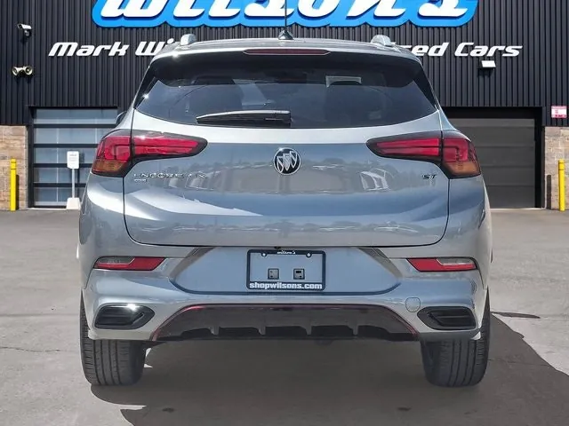 Buick Encore 2023 photo 2