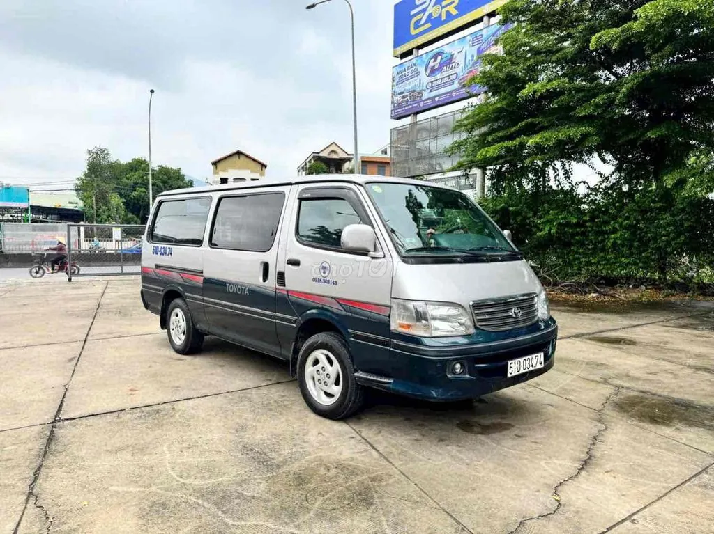 Toyota Hiace 2001 photo 3