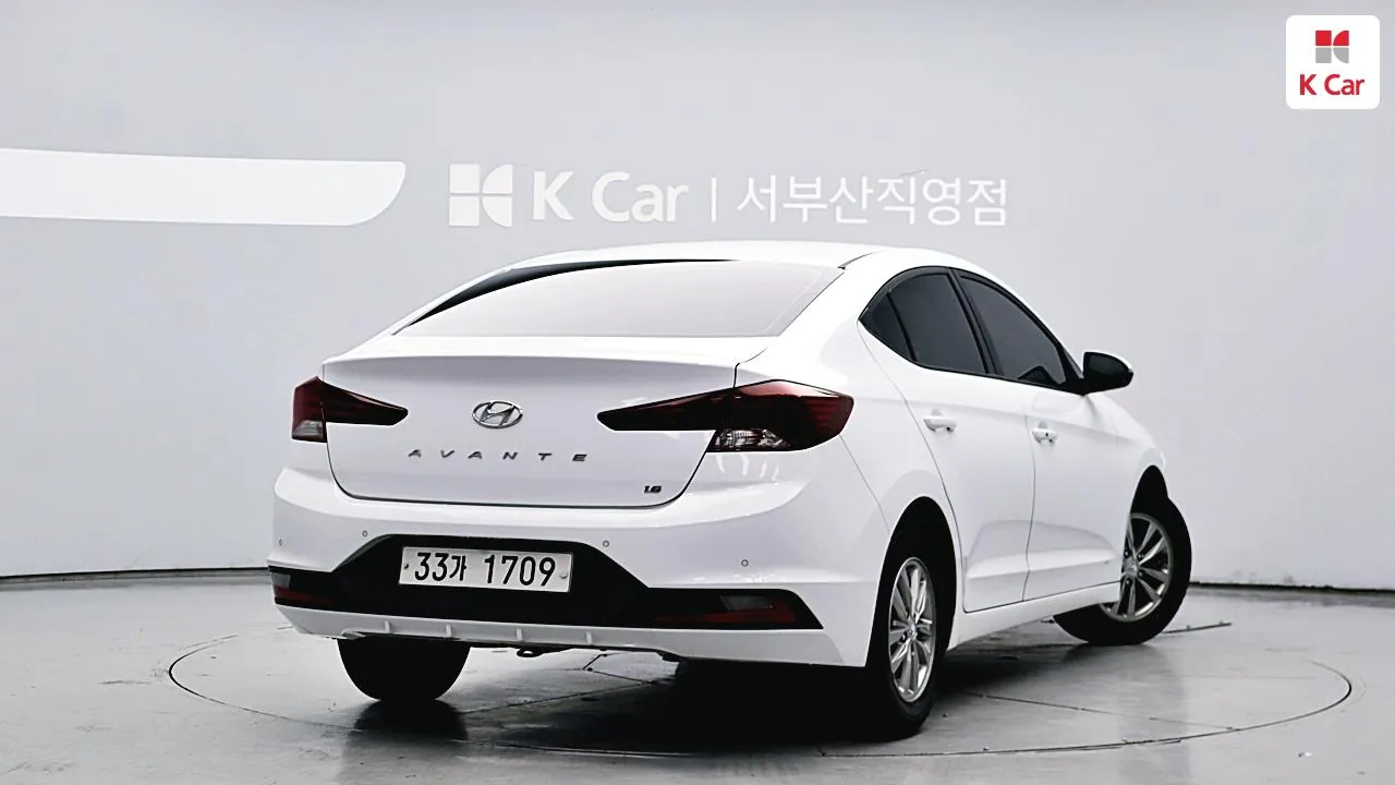 Hyundai Avante 2019 photo 2