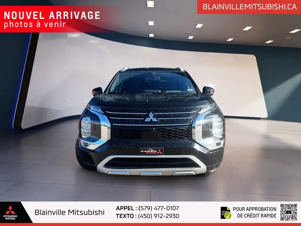 Mitsubishi Outlander 2022 photo 2