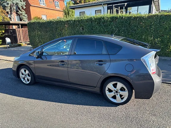 Toyota Prius 2010 photo 2