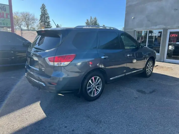 Nissan Pathfinder 2013 photo 3