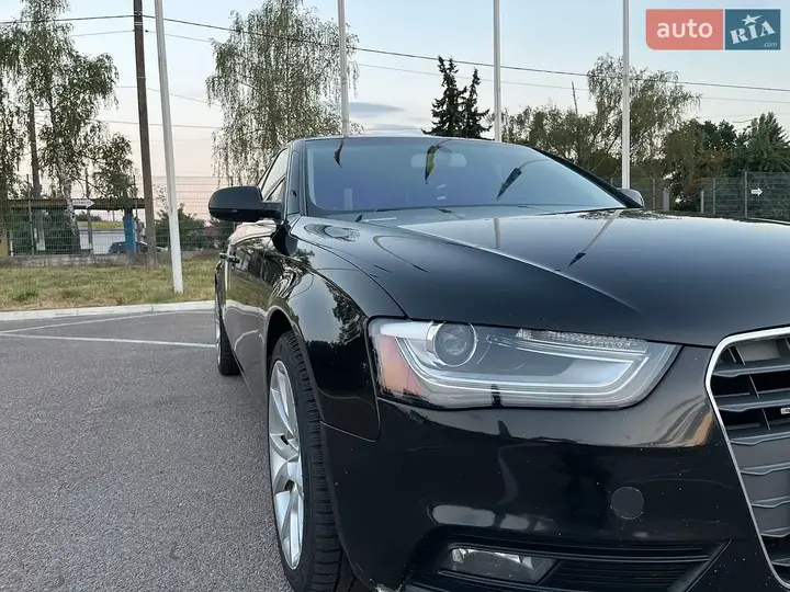 Audi A4 2012 photo 3