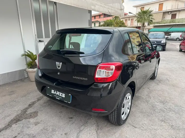 Dacia Sandero 2015 photo 4