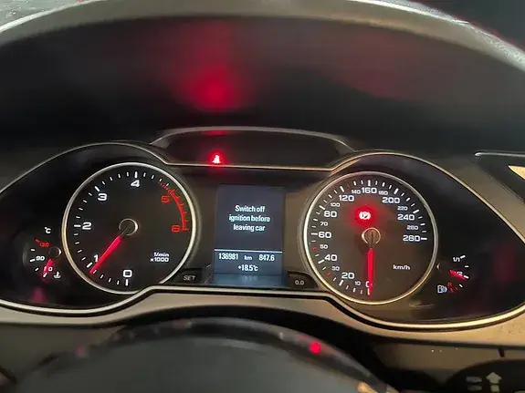 Audi A4 2014 photo 3