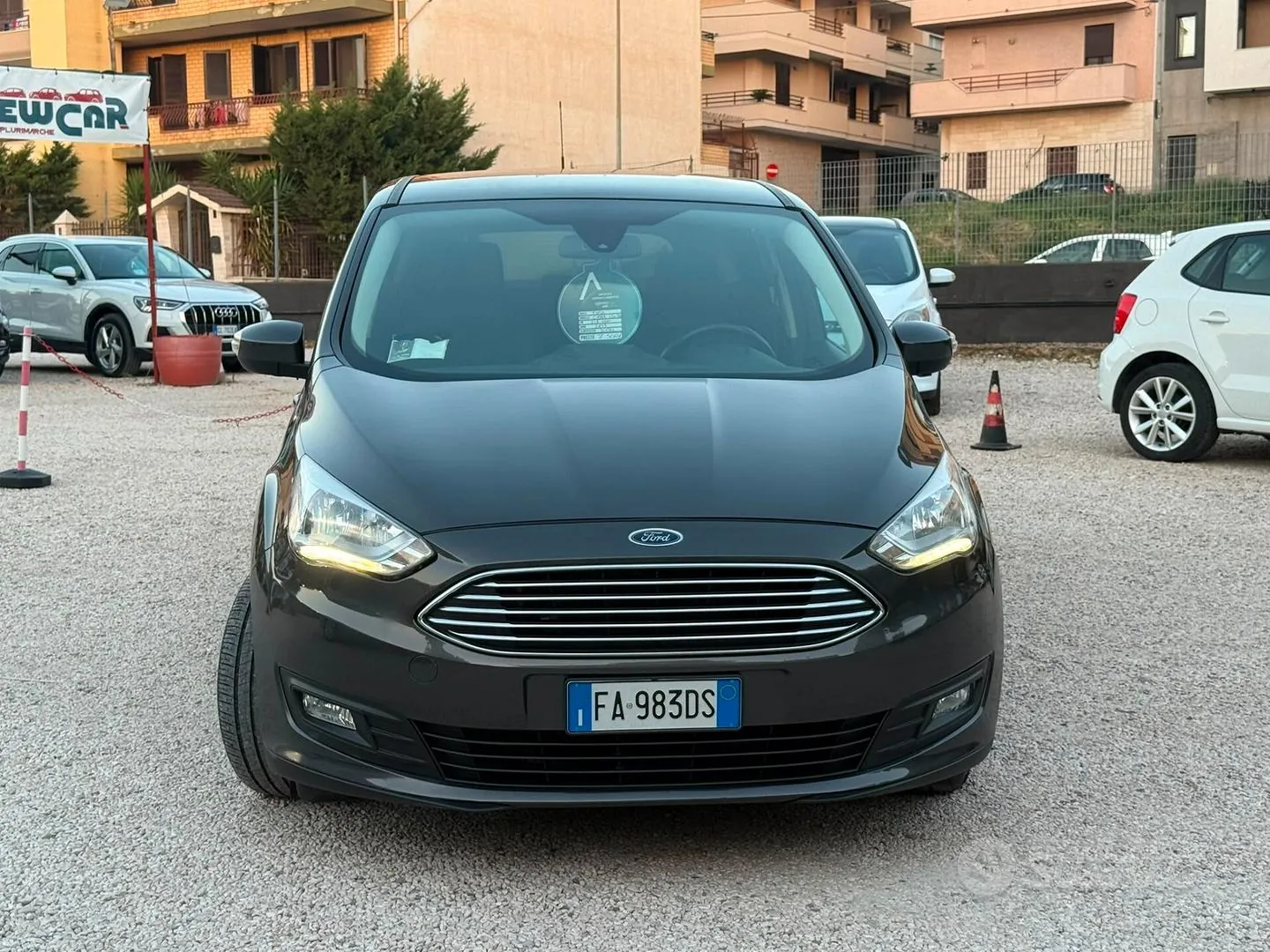 Ford C-Max 2015 photo 2
