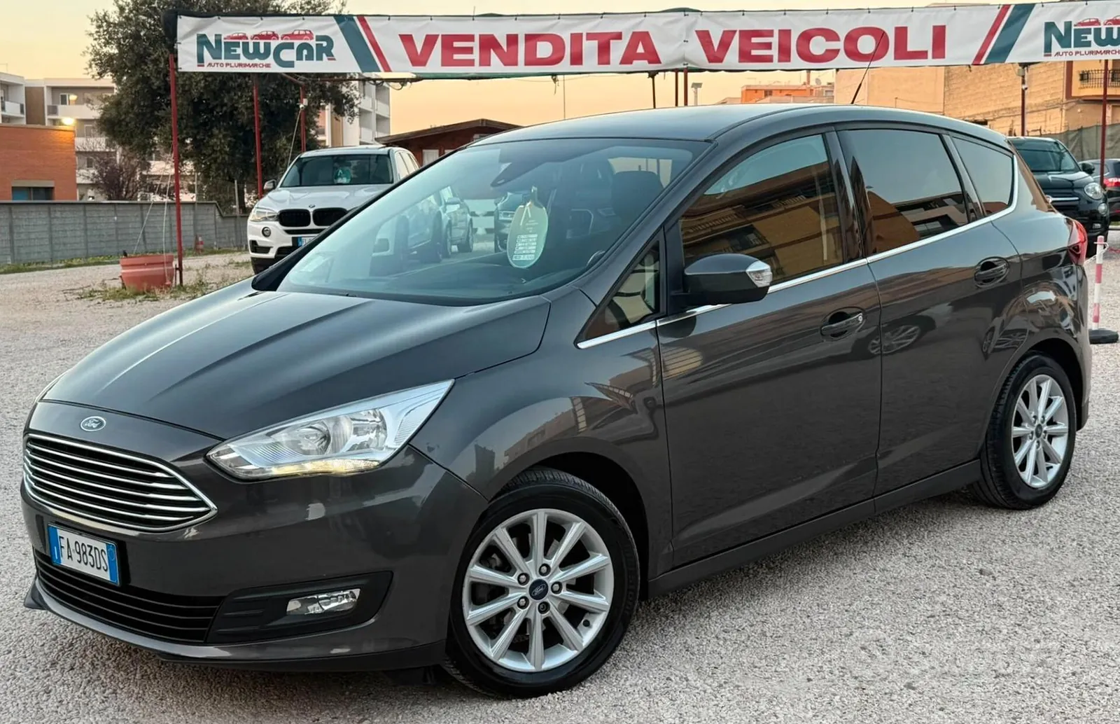 Ford C-Max 2015 photo 4