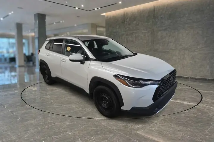 Toyota Corolla Cross 2024 photo 2