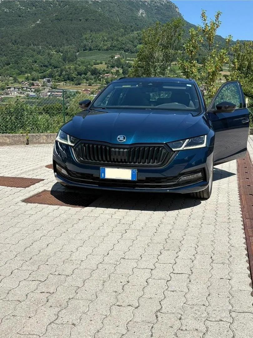 Skoda Octavia 2021 photo 2