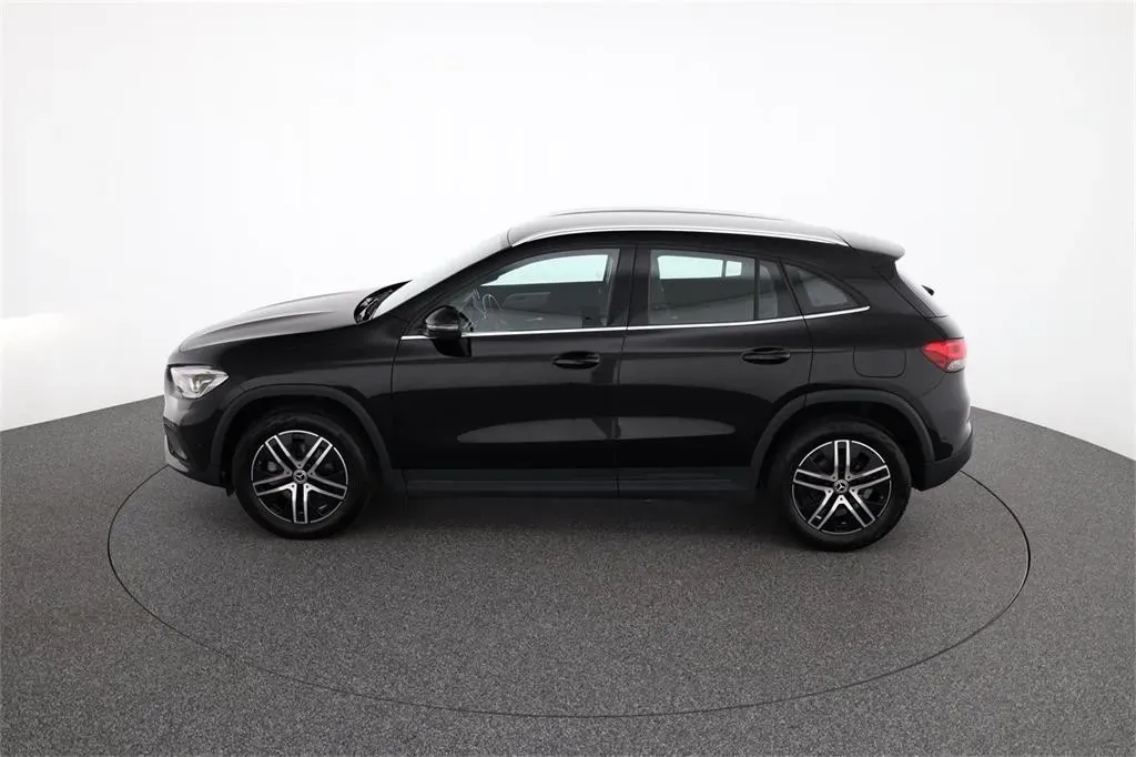 Mercedes-Benz Gla 2023 photo 3